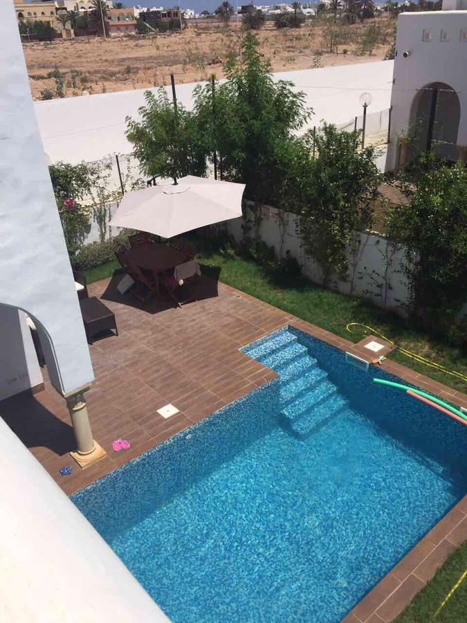 Villa Avec Piscine Триффа Экстерьер фото